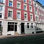Papagei In Der Schweriner Altstadt - Abc569 * Schwerin (Mecklenburg-Vorpommern)